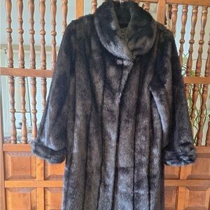 Terry Lewis Black Fur Coat